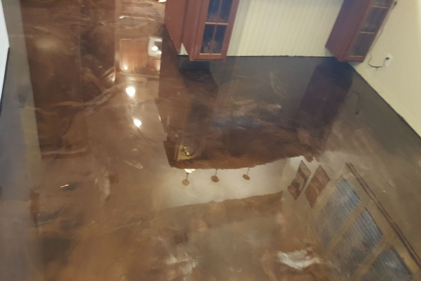 Sleep, work, live and return each day to the comfort of your Metalic floor finishes 10 in a community that was designed to fit your active lifestyle.